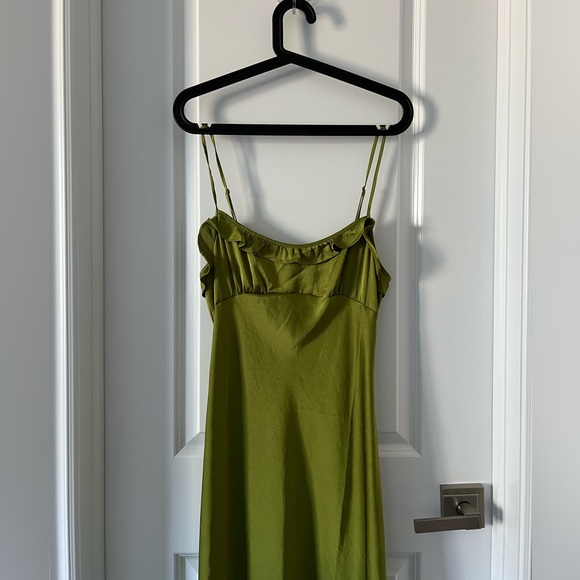 SOLD ❌ Aritzia Wilfred Ovation dress - Picture 2 of 2